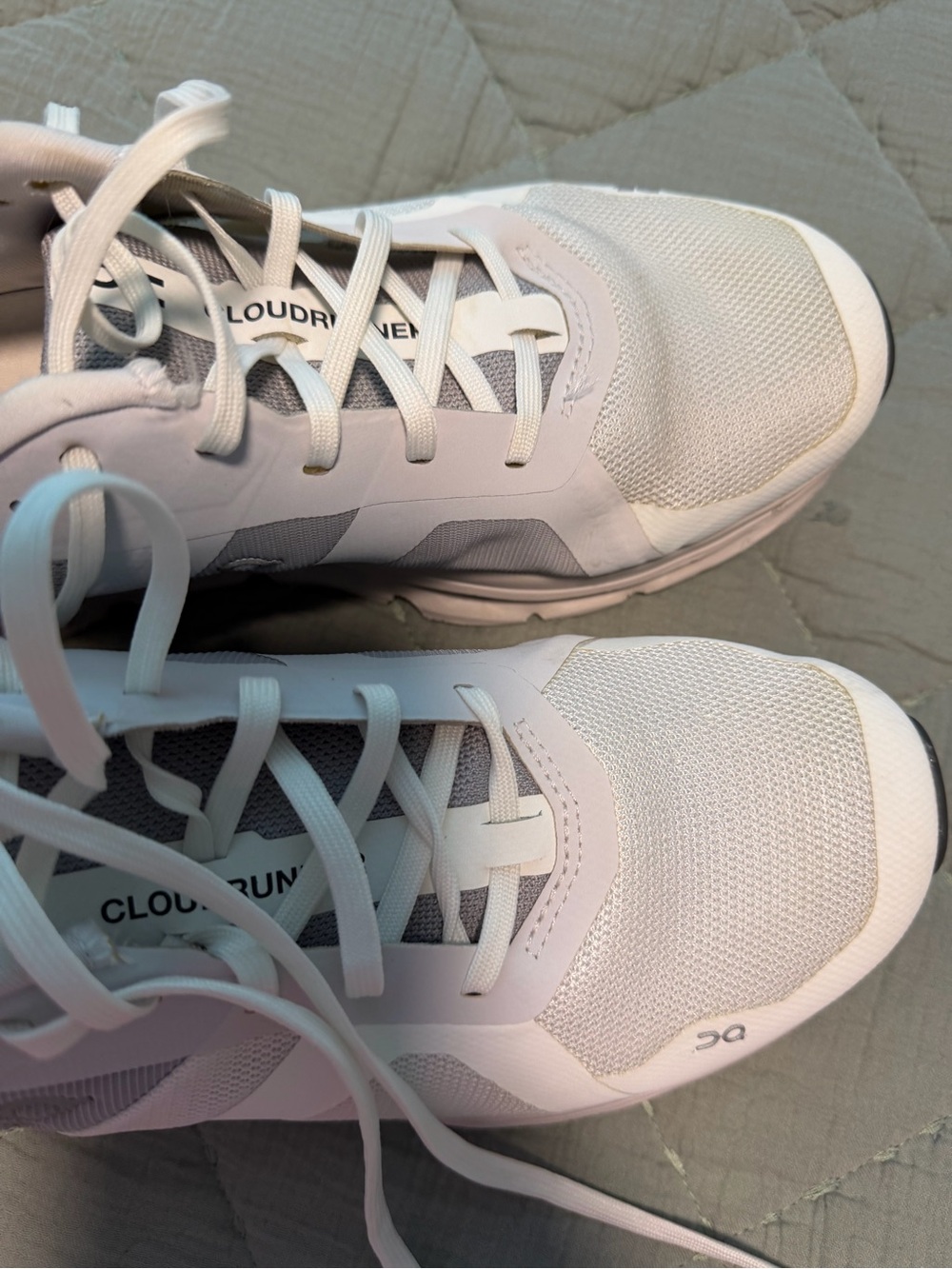 On Running Women's White Lightweight Sneakers - Picture 5 of 8
